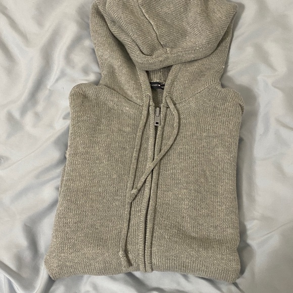 Brandy Melville Sweaters - Brandy Melville: Gray Knit Hoodie